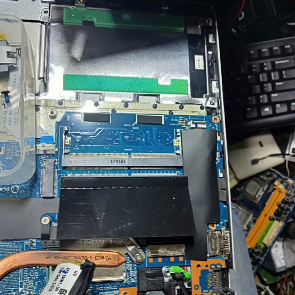 Dịch vụ sửa MacBook Quận Bình Thạnh giá rẻ