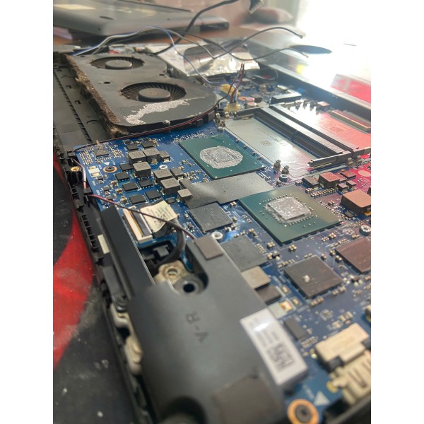 Cài Win 11 Pro Workstations bản quyền